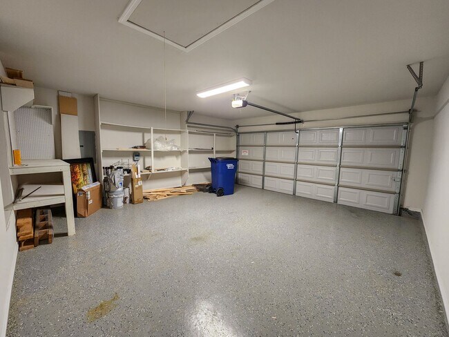 Foto del edificio - 3 bed, 2 bath home in Shawnee!