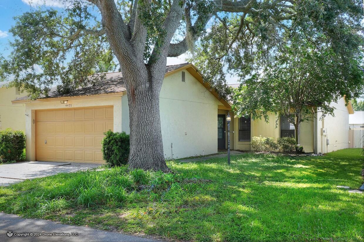 Foto principal - Beautiful 3 Bedroom 2 Bath Home in Cypress...