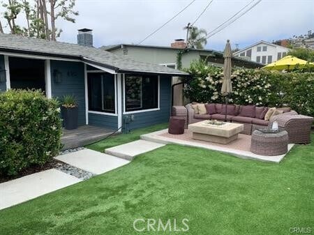 Primary Photo - 490 Thalia St