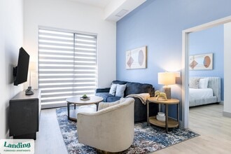 Building Photo - 1155 NE 126th St