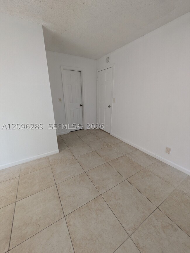 Foto del edificio - 1326 SW 75th Ave