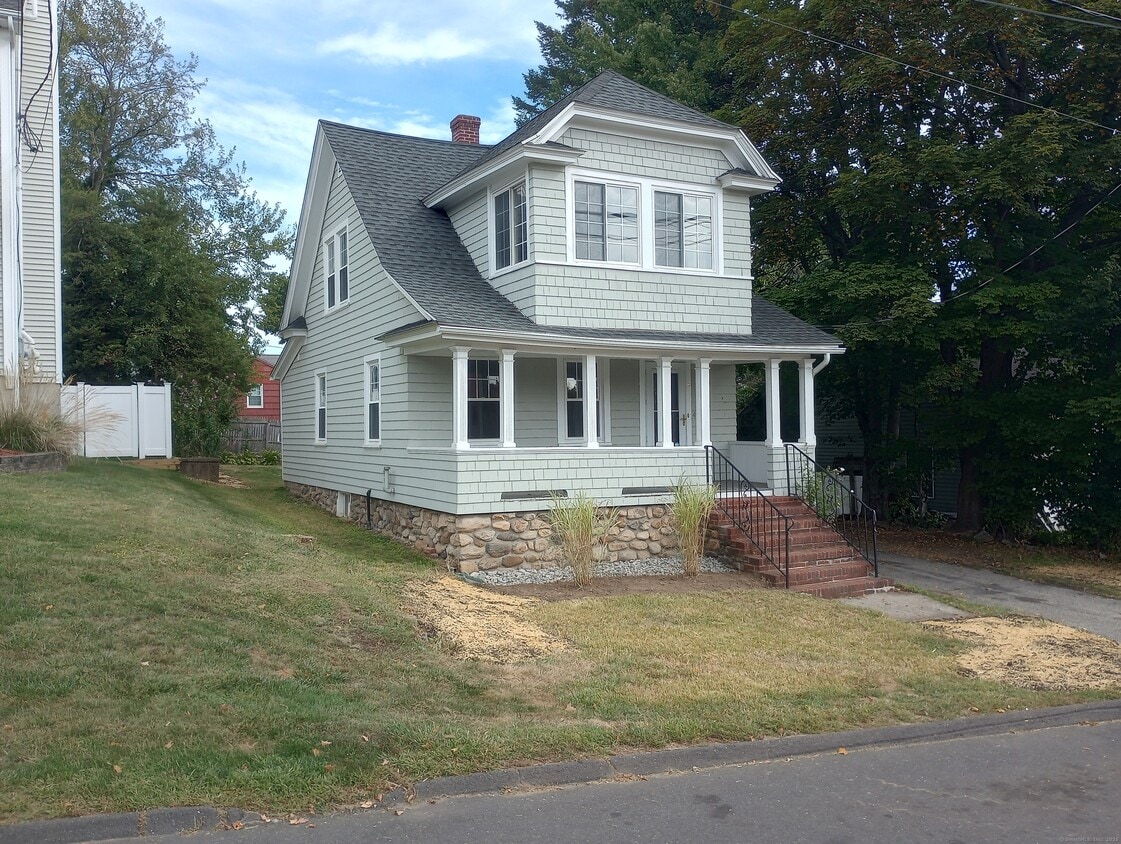 Primary Photo - 40 Edison Ave