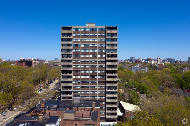 Foto del edificio - 1501 Beacon St