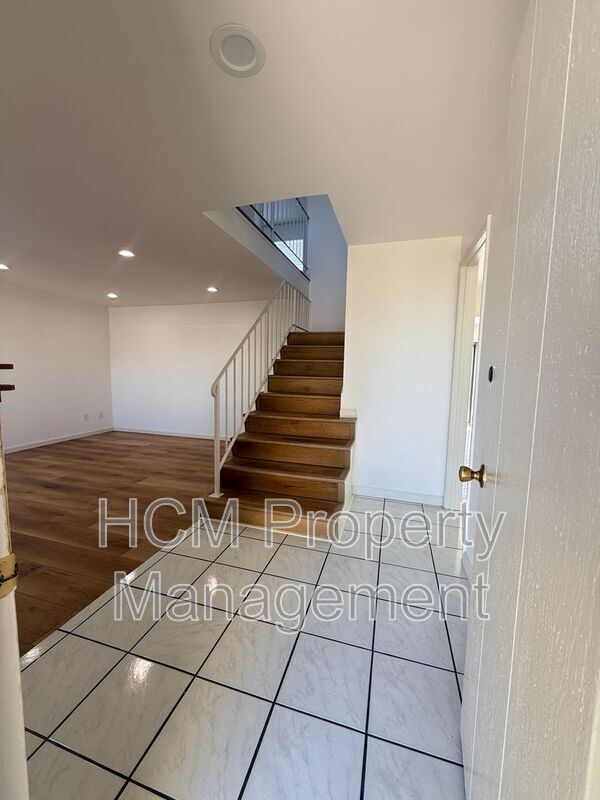 Foto del edificio - 23709 Maidstone Pl