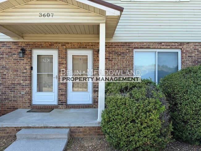 Photo - 3607 Lark Cir Townhome