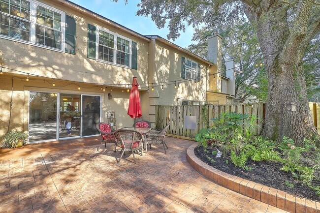 Foto del edificio - Gorgeous Townhome in Beaumont!