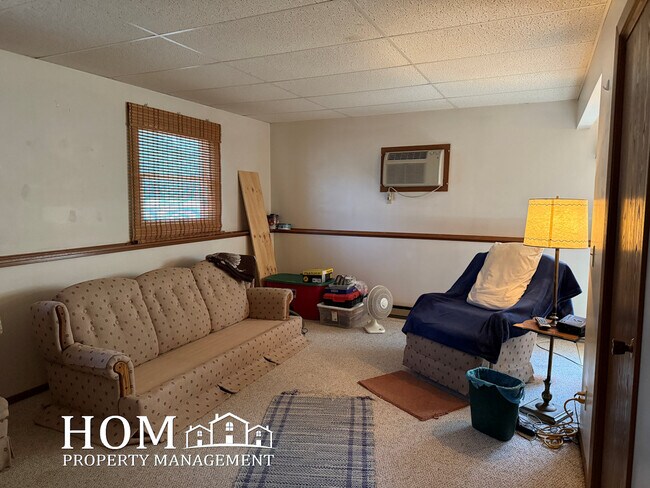 Foto del edificio - 1701 Pleasant View Dr