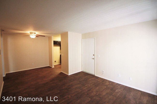 Building Photo - 4564 Jones Ave