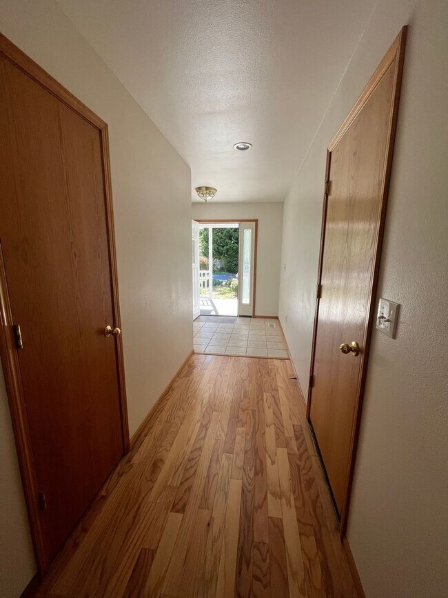 Foto del edificio - Nice Rambler in Birch Bay Village, 2 Car G...