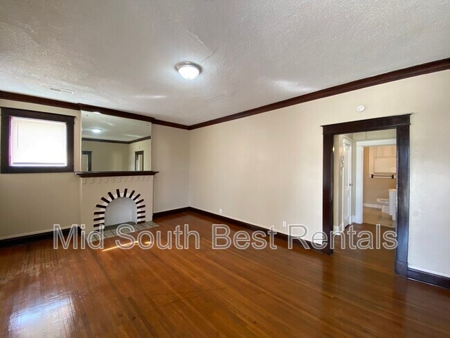 Foto del edificio - 893 N Willett St