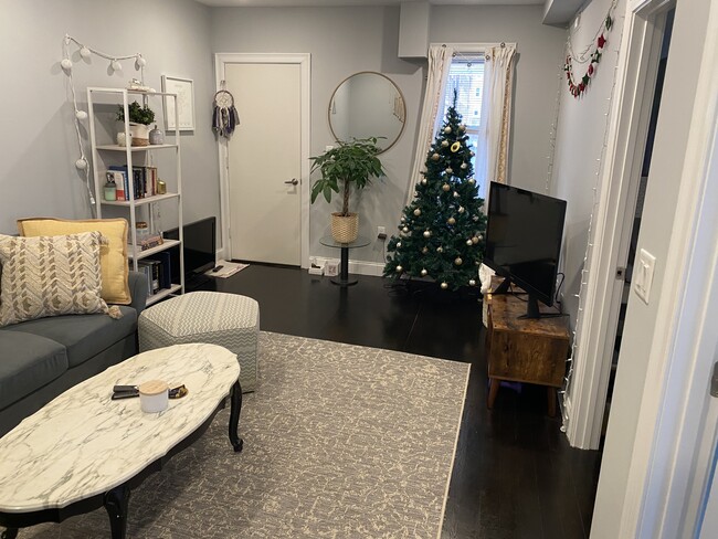 Building Photo - 43 Saint Paul St