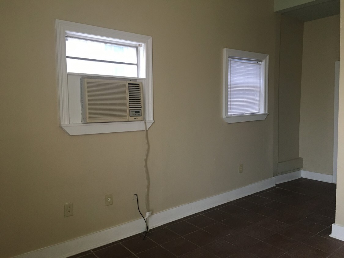 Front room - 3503 S Tonti St