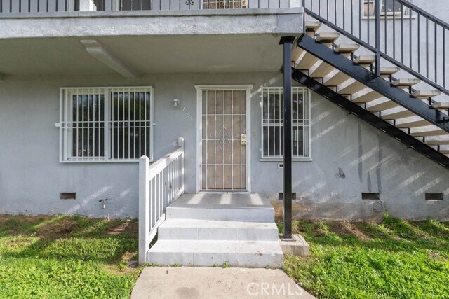 Foto del edificio - 1055 W 84th Pl