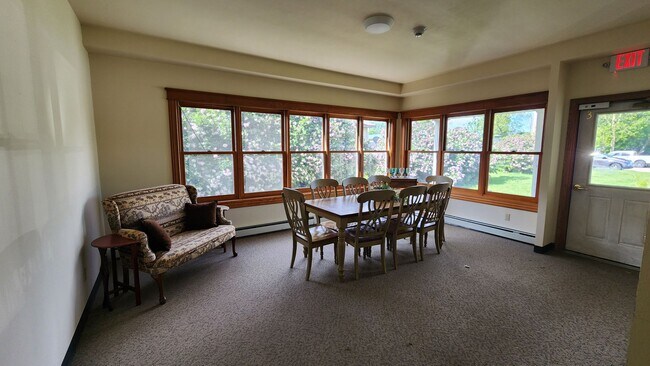 Foto del edificio - 1 Bedroom, 1 Bath Apartment- All utilities included