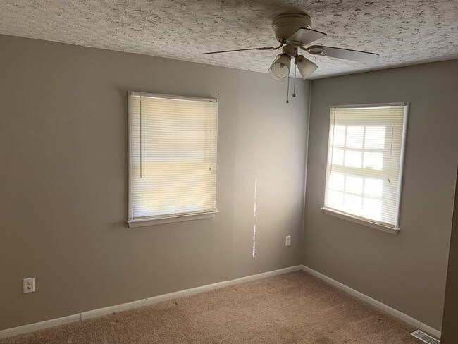 Building Photo - 3601 Firethorne Ct