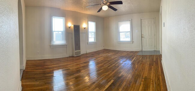 Foto del edificio - 1104 Wallace St