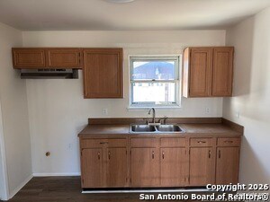 Foto del edificio - 8816 Oakbrook St