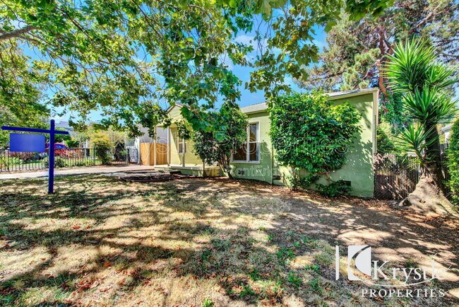 Foto del edificio - 579 Cedar St