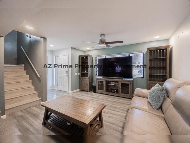 Building Photo - 2535 W Canyon Crest Cir