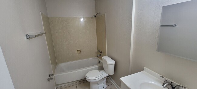 Foto del edificio - 7850 Sand St