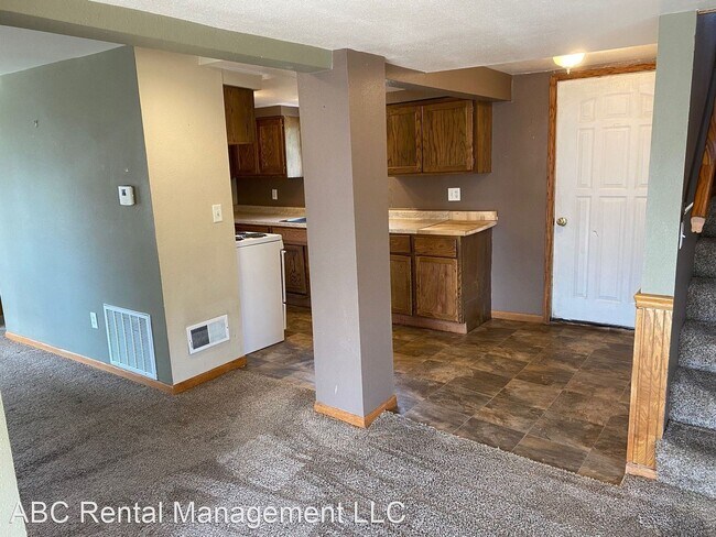 Building Photo - 2 br, 1.5 bath House - 722 Augusta Avenue