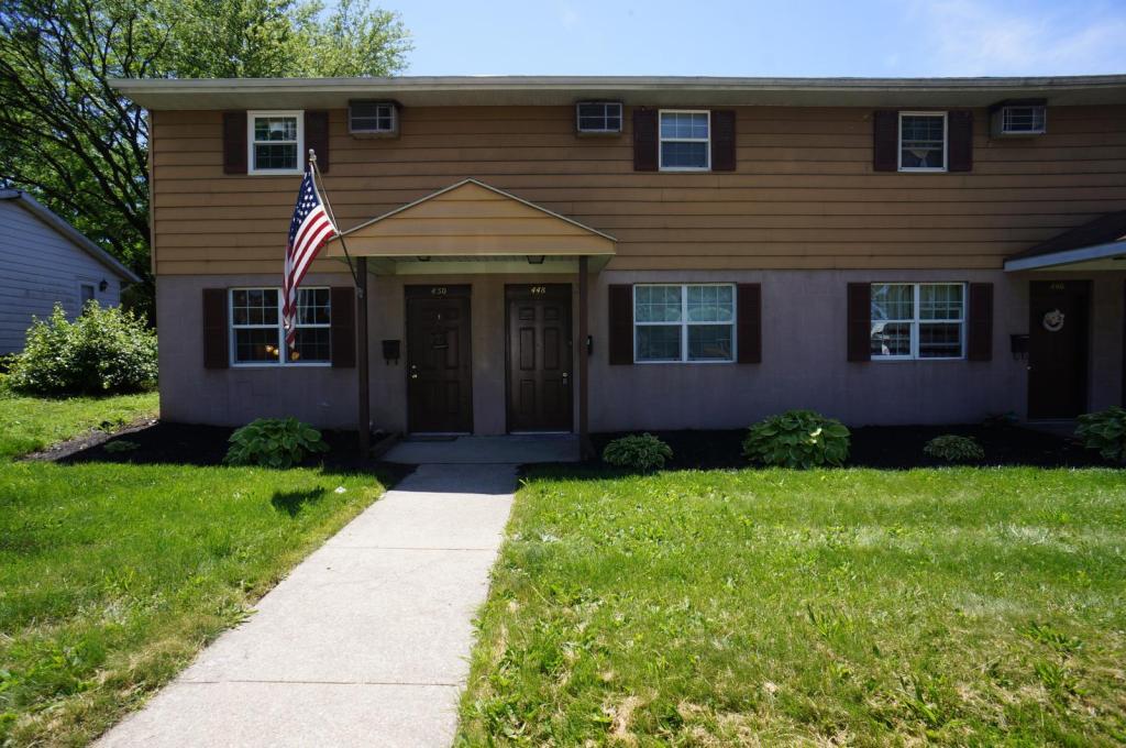 Primary Photo - 448 Guilford Ave