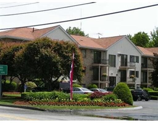Building Photo - 740 Princeton Blvd