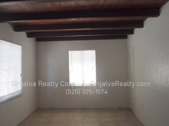 Photo - 1339 N Howard Blvd Apartment