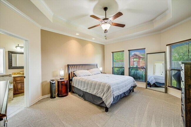 Foto del edificio - 7522 S Lake Dr