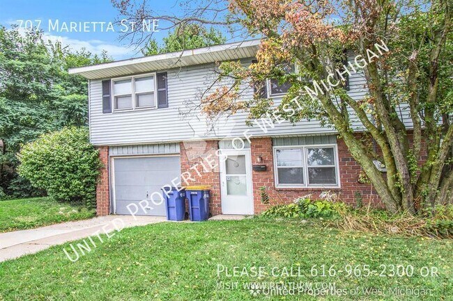 Building Photo - Available Now | Must-See 2 Bedroom, 1 Bath...