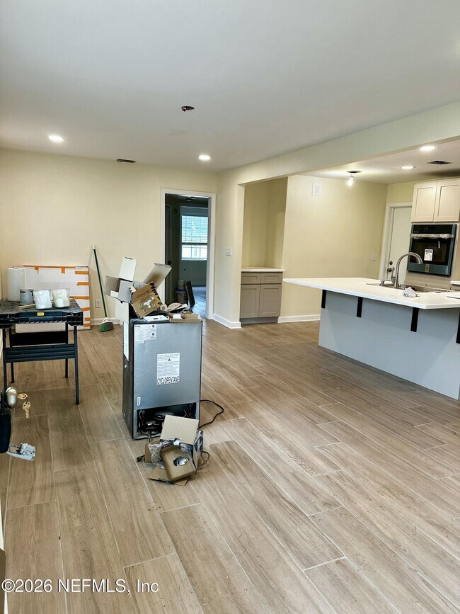 Foto del edificio - 5637 Floral Bluff Rd