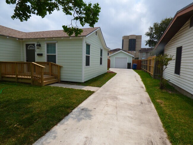 Foto del edificio - 3529 Topeka St