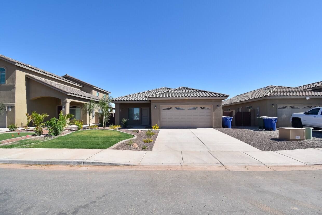 Foto principal - 4278 W 27th Pl