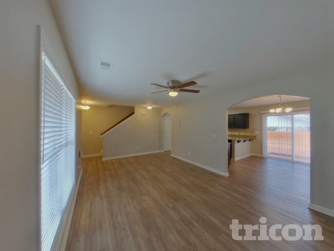 Foto del edificio - 18 Driftwood Ave