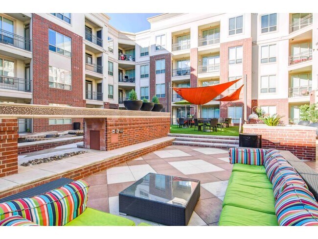 Alara Uptown Apartments Dallas Tx Apartments Com