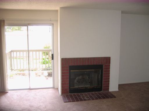 Building Photo - 8475 Avenida Angulia