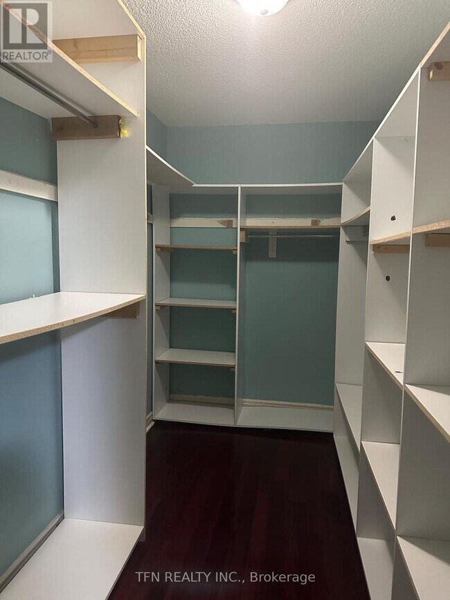 Building Photo - 12 Whitepoppy Dr