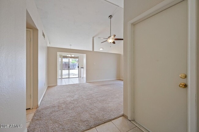 Building Photo - 2906 E Impala Ave