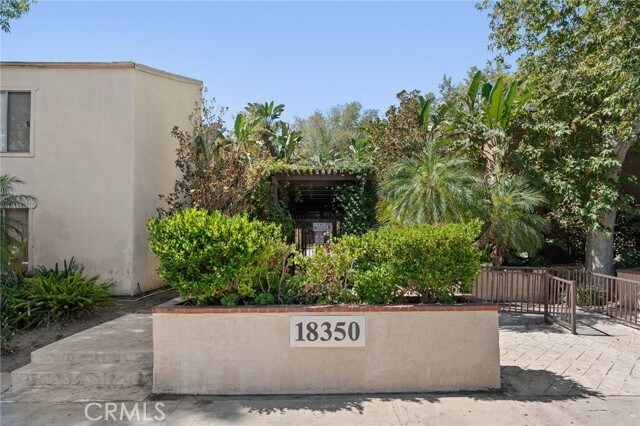 Building Photo - 18350 Hatteras St