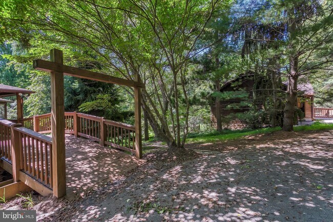 Foto del edificio - 15024 Wheeler Ln