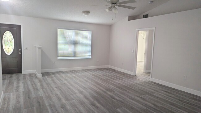 Building Photo - 476 Vin Rose Cir SE