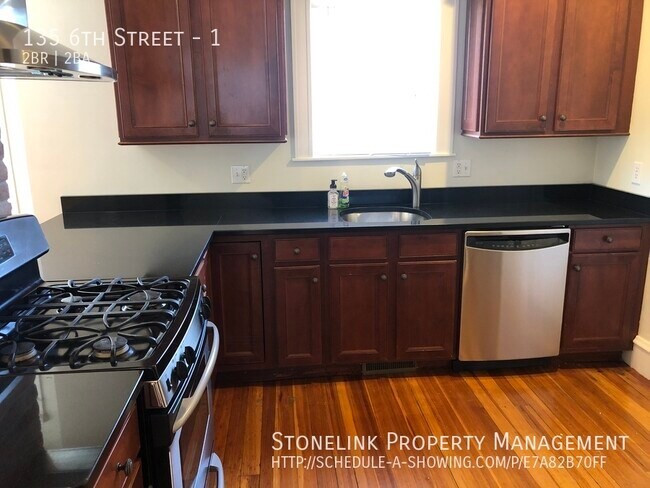 Building Photo - 135 6th Street