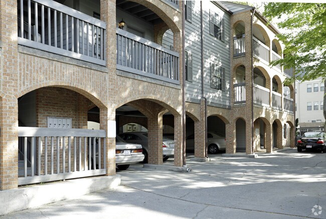 Foto del edificio - 406 W 9th St