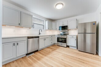 Building Photo - 2112 Gould Ave