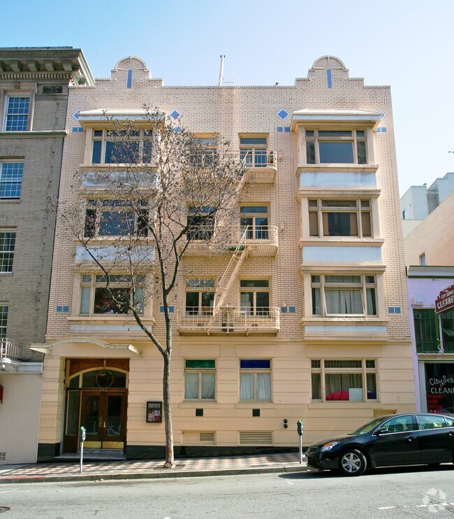 Foto del edificio - Pierre Crest Apartments