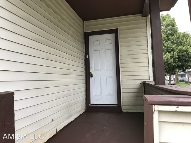 Building Photo - 4 br, 2 bath House - 174 Sherman St