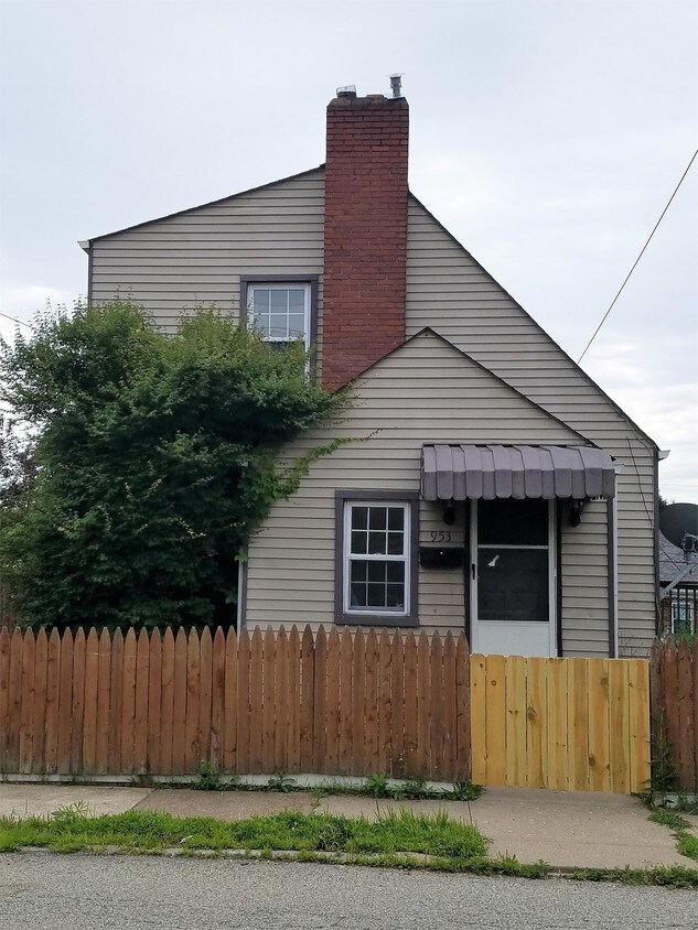 953 Josephine St, East McKeesport, PA 15035 House Rental in East