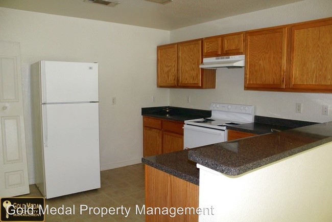 Building Photo - 4707 Westcliff Rd