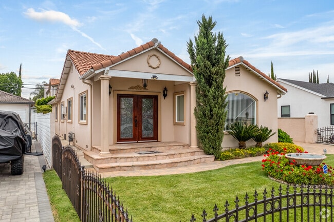 Primary - 4937 Hesperia Ave