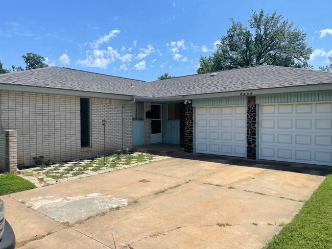 Building Photo - 7604 NW 27th St